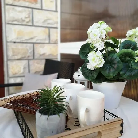 Sweet Triple In Pensionat Makarska